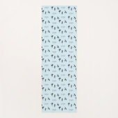 青のヨガポーズと文字パターン ヨガマット (正面)