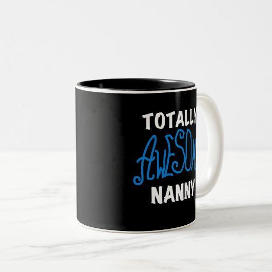 青の全く素晴らしい乳母のTシャツおよびギフト ツートーンマグカップ (正面右)
