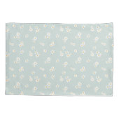 青の小さな白い花 – シームレスなパターン。 枕カバー (裏面)