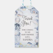 青の海の下で生き物の男の子の赤のシャワー ギフトタグ (正面)