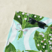 青の谷の花のユリの花束 ビーチタオル (インサイチュ)