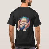 青みがかった先端の毛が可愛いおやすみ中の仔猫✨🐾💙 Tシャツ (裏面)