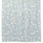 青みがかった灰色の背景に白いフローラつる植物 シャワーカーテン (正面)