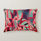 青みがかった灰色の霧雨の上に湾曲した赤いリボン アクセントクッション (正面)