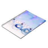 青みがかった銀のクリスマスの飾り玉 ノートブック (左側)