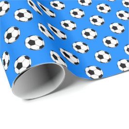 青みがかった青を背景にした黒と白のサッカーボール ラッピングペーパー