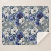 青エレガントと白のバラとユリ シェルパブランケット (正面(横))