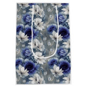 青エレガントと白のバラとユリ ミディアムペーパーバッグ (裏面)