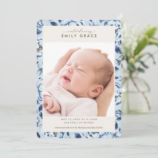 青エレガントフローラプリント写真誕生のお知らせ 招待状 (スタンド正面)