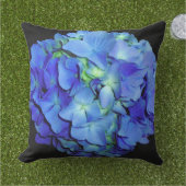 青エレガントフローラ青バラ青紫陽花 アウトドアクッション (芝生)