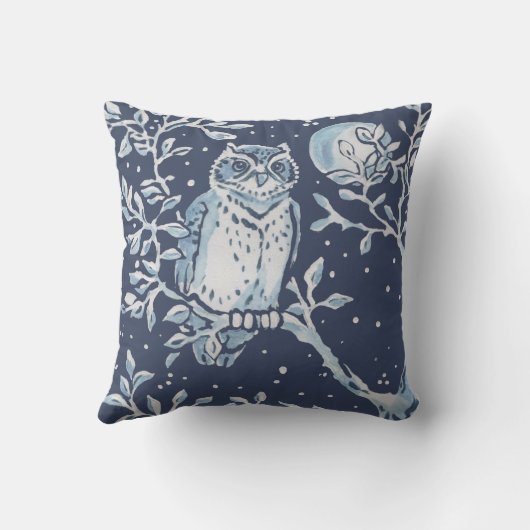 青エレガント白の森フクロウ月の森の芸術 クッション (裏面)