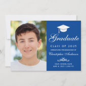 青エレガント白スクリプトキャップ写真卒業 案内状 (正面)