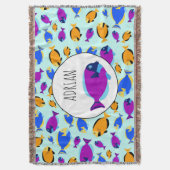 青カラフル海に浮かぶ熱帯魚の柄 スローブランケット (正面縦)