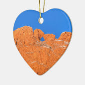 青キスをする空のラクダ セラミックオーナメント (左)