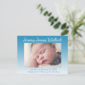 青グラデーション男の赤ちゃん誕生日のお知らせ 案内ポストカード (スタンド正面)