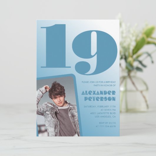 青グラデーション19th誕生日招待状Boy Photo 招待状 (スタンド正面)