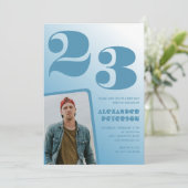 青グラデーション23歳の誕生日招待状Him写真 招待状 (スタンド正面)
