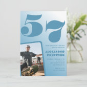 青グラデーション57th誕生日招待状メンズ写真 招待状 (スタンド正面)