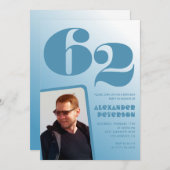 青グラデーション62番目の誕生日招待状メンズ写真 招待状 (正面/裏面)