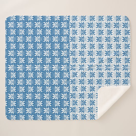 青スタイリッシュと白のギリシャの花のパターン シェルパブランケット (正面(横))