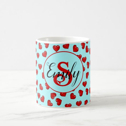 青スタイリッシュモノグラムのの赤いハートパターン コーヒーマグカップ (中央)