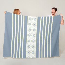 青ストライプフローラアクセント付き白色 フリースブランケット