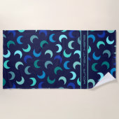 青パーソナライズされたい新月模様 ビーチタオル (正面)