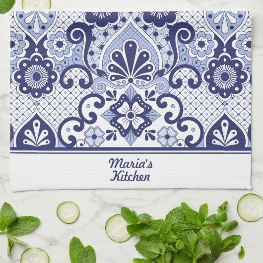 青パーソナライズされたと白のメキシコのタラベラ瓦 キッチンタオル (折り畳み)