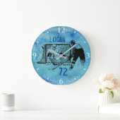 青パーソナライズされたのホッケーインクスケッチ名番号 ラージ壁時計 (ホーム)