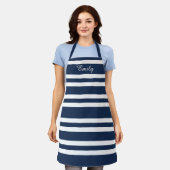 青パーソナライズされたモダンストライプ線 エプロン (着用した状態)