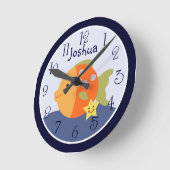 青パーソナライズされたラグーン/フィッシュクロック ラウンド壁時計 (傾斜)