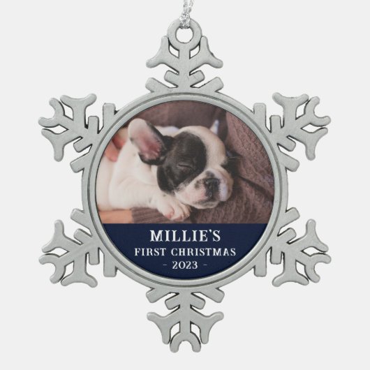 青パーソナライズされた初めてのクリスマス子犬の写真 スノーフレークピューターオーナメント (正面)