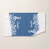 青パーソナライズされた色に混ぜ合わせた白い音符 バスタオルセット (ハンドタオル)