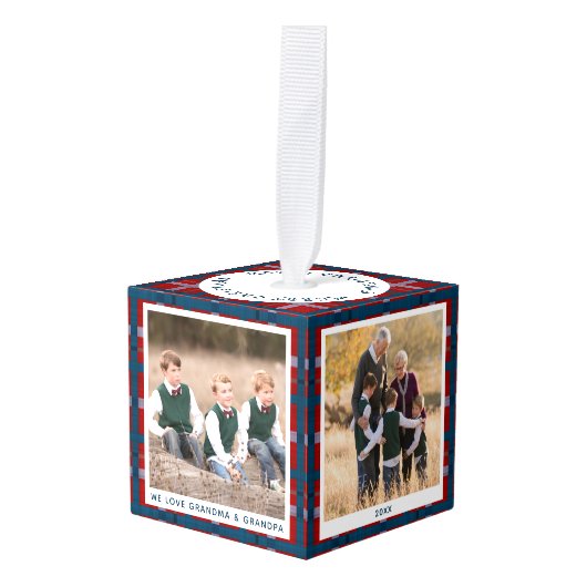 青パーソナライズされた赤の格子模様のクリスマスフォト キューブオーナメント (正面アングル)