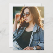 青モダン白はっきりした写真卒業パーティー 招待状 (裏面)