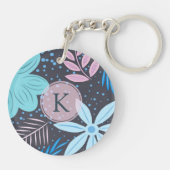 青モダン花柄ピンクモノグラム キーホルダー (裏面)