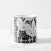 青及び白 コーヒーマグカップ (正面左)