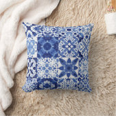 青地中海の白タイル模様の水色 クッション (ブランケット)