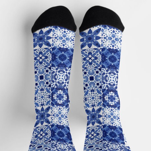 青地中海の白タイル模様の水色 ソックス (上部)