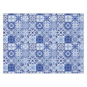 青地中海の白タイル模様の水色 テーブルクロス (正面(横))