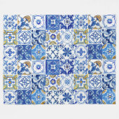 青地中海の、白、黄の花柄 フリースブランケット (正面(横))