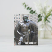 青少年像(カラベラ顔マスク付き) - NYC Vはがき ポストカード (スタンド正面)