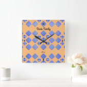 青市松模様に白色ベージュ スクエア壁時計 (ホーム)