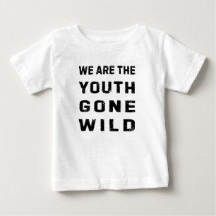青年によって熱狂させる上 ベビーTシャツ