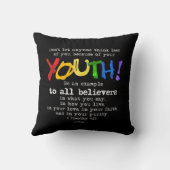 青年 クッション (裏面)