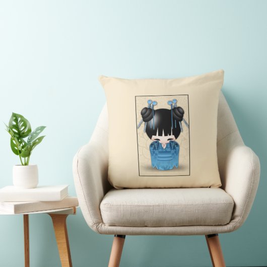 青日本のい服を着たかわいいコケシ人形 クッション (椅子)