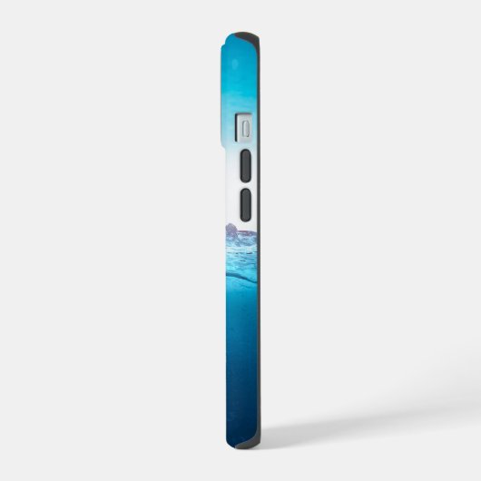 青海水中 iPhone 15ケース (左側面)