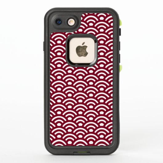 青海波 波 日本 赤ワイン色と白 LifeProof iPhoneケース (裏面)