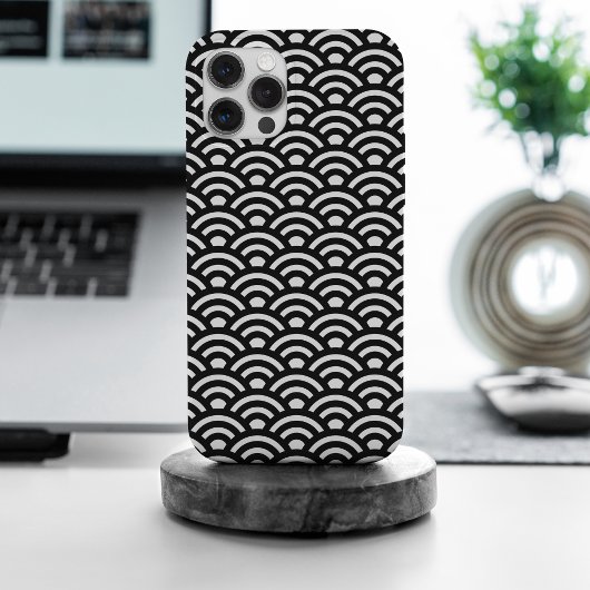 青海波 波 日本 黒と白 iPhoneケース
