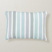 青淡い色のターコイズストライプパターン アクセントクッション (裏面)